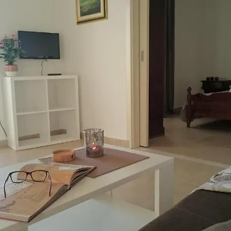 Mare 2 Apartament